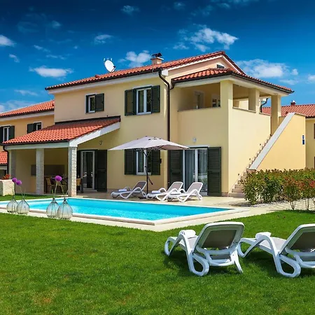 Lola Holiday home Pula