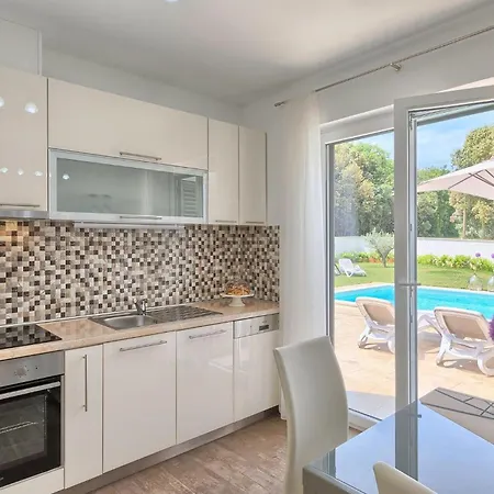 Lola Holiday home